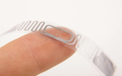 RFID UHF vs HF : quelle technologie choisir en Algérie selon votre secteur ?